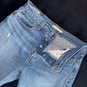 Levi’s Wedgie Fit Jeans